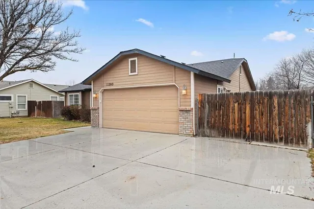 $399,999 | 11360 West Excalibur Street, Boise, ID 83713