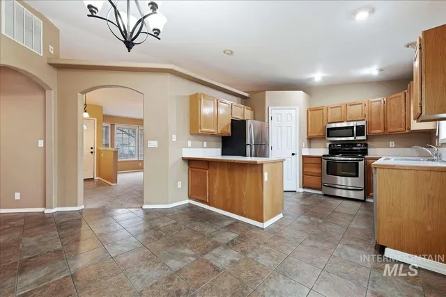 $399,999 | 11360 West Excalibur Street, Boise, ID 83713