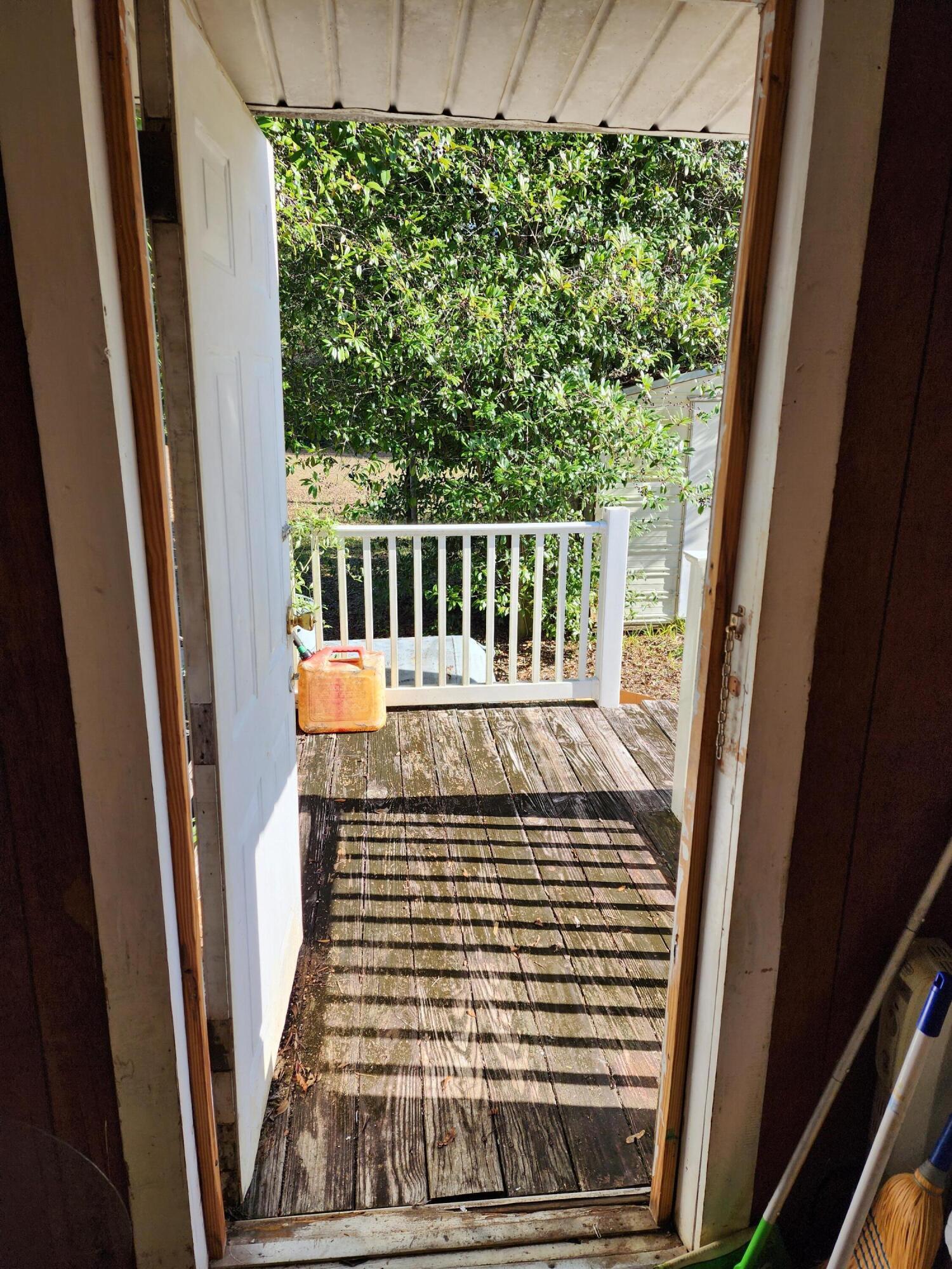 6181 Bethany Drive Crestview, FL 32539 - Photo 18 of 28 a view of a porch