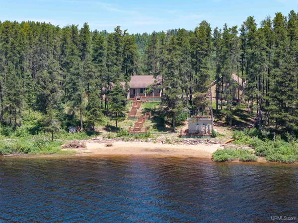 $398,900 | 2809 County Road GGT, Ishpeming, MI 49849