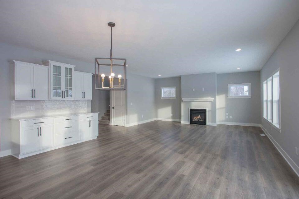212 Tallman Rdg Court Southwest Walker, MI 49534 - Photo 10 of 35