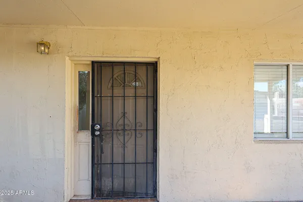 $2,195 | 3408 West Port Au Prince Lane, Phoenix, AZ 85053