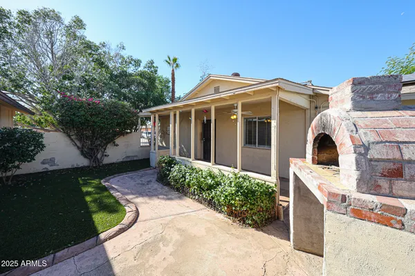 $2,195 | 3408 West Port Au Prince Lane, Phoenix, AZ 85053