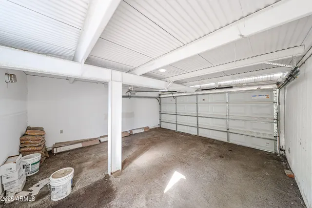 $2,250 | 3408 West Port Au Prince Lane, Phoenix, AZ 85053