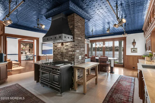 $6,300,000 | 1 2nd Street, Rumson, NJ 07760