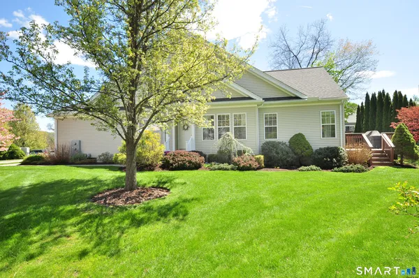 $529,900 | 14 Carlson Ridge Court, Unit 14, New Milford, CT 06776