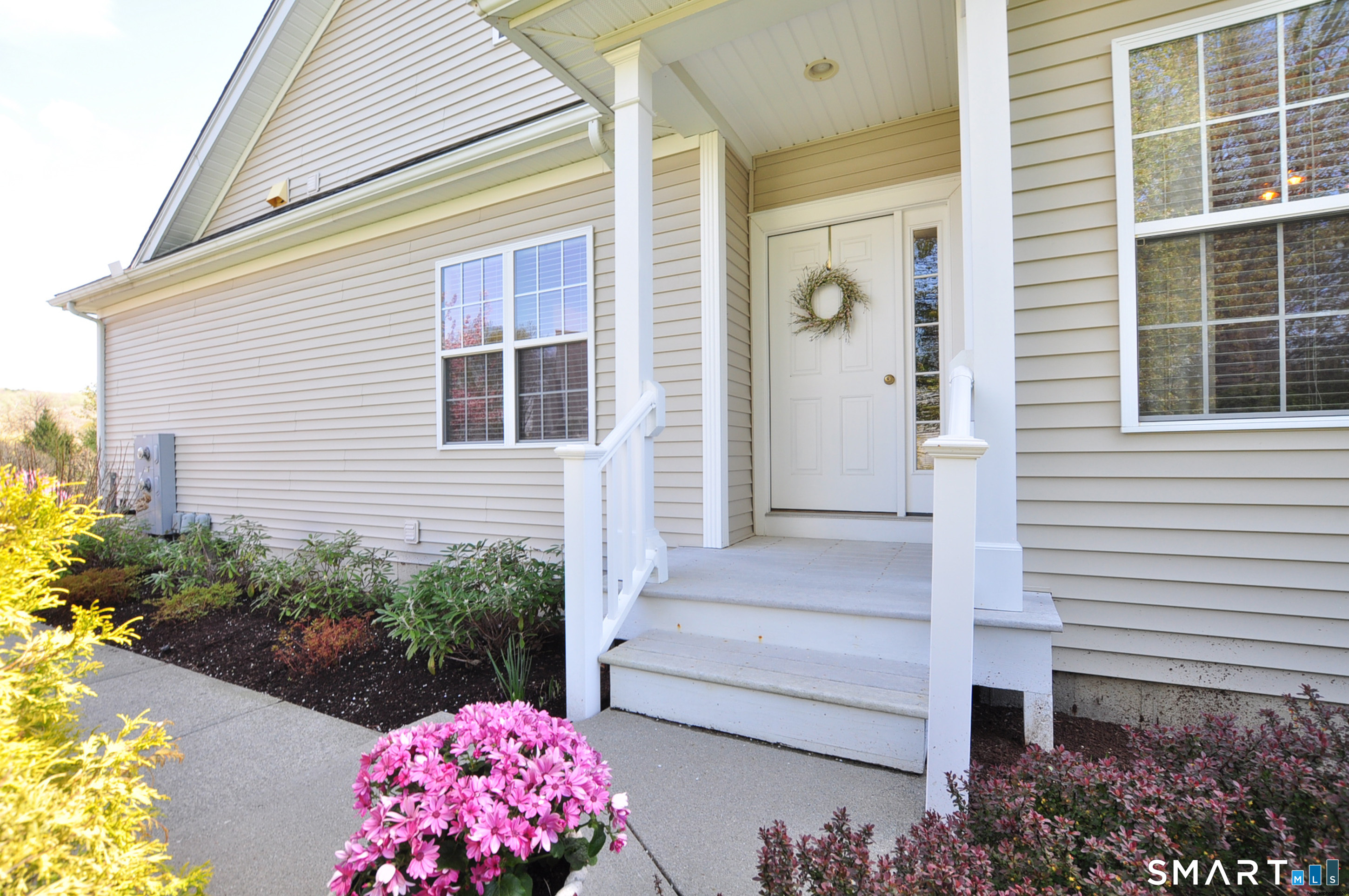 14 Carlson Ridge Court, Unit 14 New Milford, CT 06776 - Photo 3 of 39