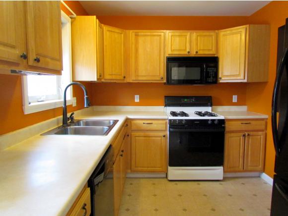54 Colonial Road, Unit 103 Fairfax, VT 05454 - Photo 2 of 16
