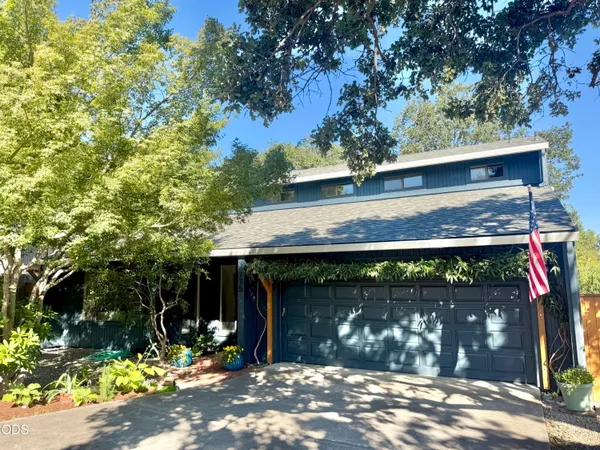 $589,000 | 775 Oak Knoll Drive, Ashland, OR 97520