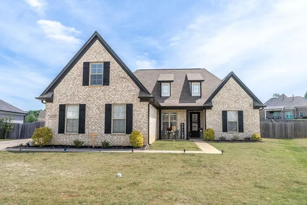 $387,900 | 1529 Fall Gdn Drive, Hernando, MS 38632