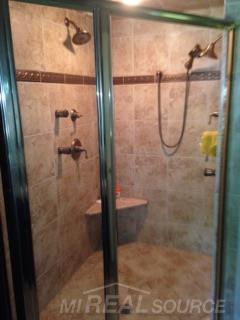 1425 Buckingham Road Grosse Pointe Park, MI 48230 - Photo 19 of 29