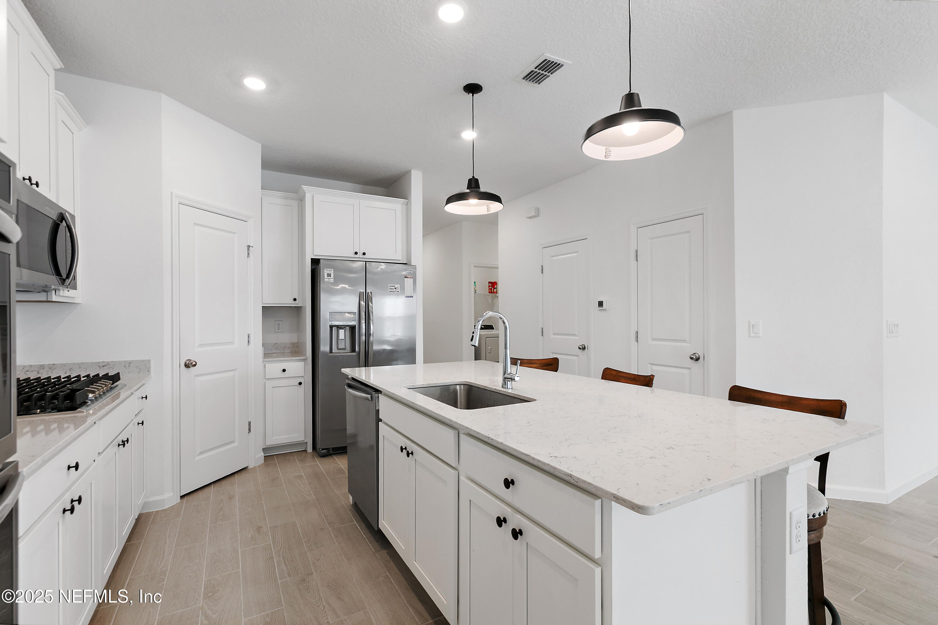 75045 Pondside Lane Yulee, FL 32097 - Photo 6 of 25 06-Kitchen