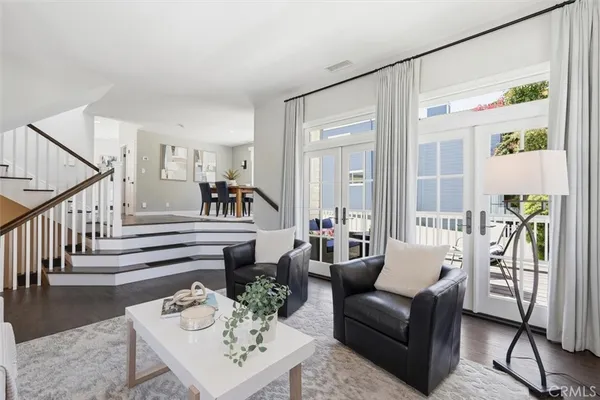 $1,825,000 | 702 South Broadway, Unit A, Redondo Beach, CA 90277