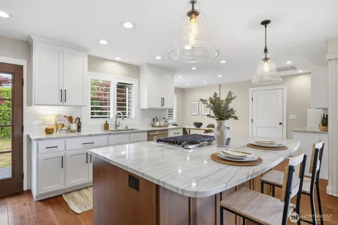 $739,000 | 3226 Heights Drive, Bellingham, WA 98226