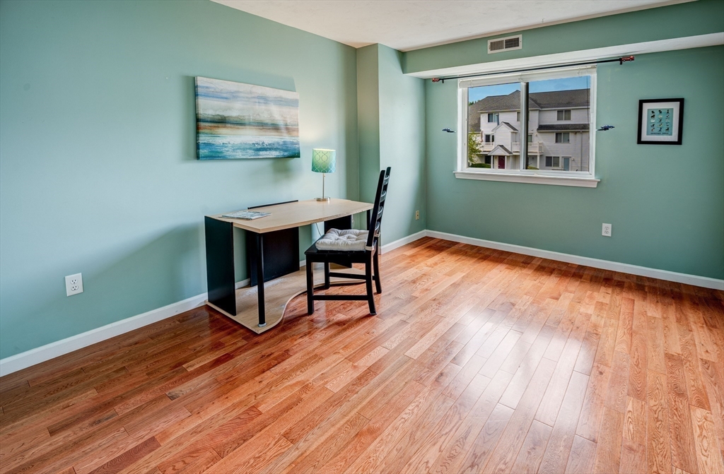 360 Littleton Road, Unit E8 Chelmsford, MA 01824 - Photo 17 of 35 Gallery Image 17