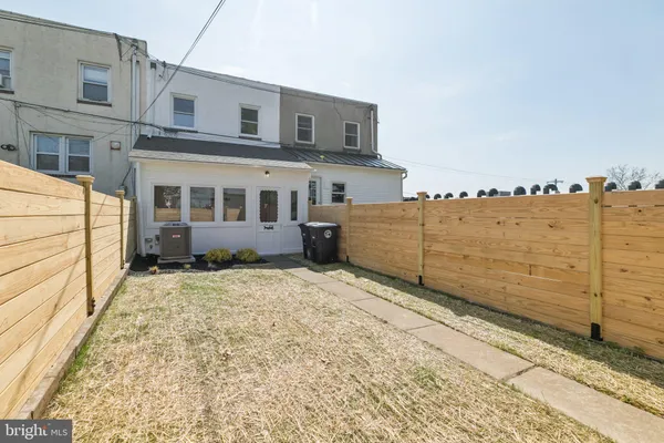 $3,450 | 732 Harry Street, Conshohocken, PA 19428