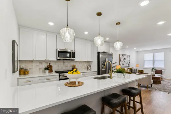$3,450 | 732 Harry Street, Conshohocken, PA 19428