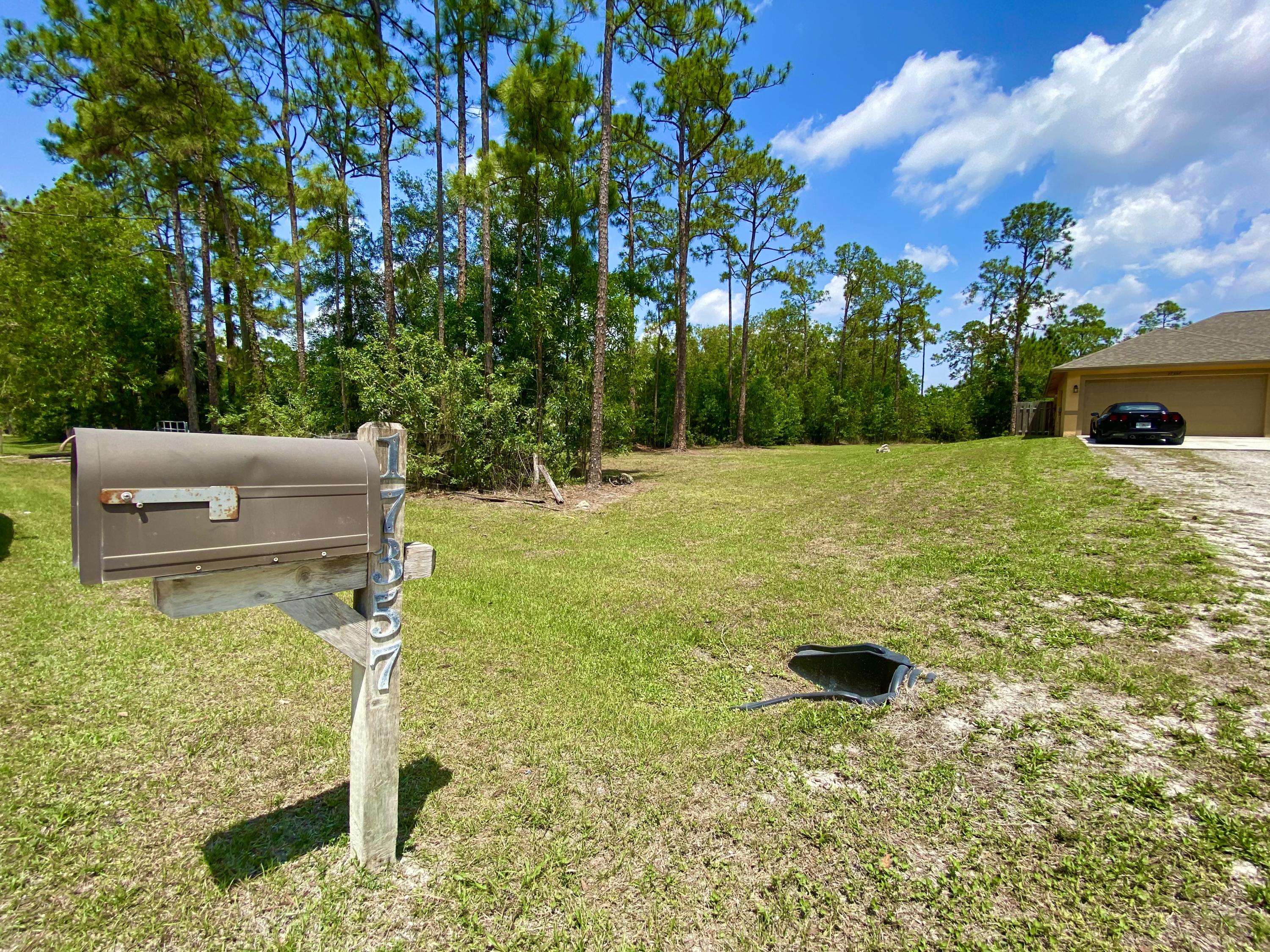 17357 93rd Road North Loxahatchee, FL 33470 - Photo 11 of 72 BAA1DA5B-5B77-4258-880E-A59132D2667F