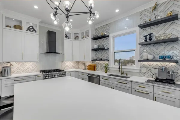 $3,300,000 | 202 South Atlantic Avenue, New Smyrna Beach, FL 32169