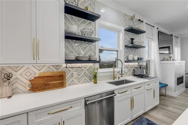 $3,300,000 | 202 South Atlantic Avenue, New Smyrna Beach, FL 32169