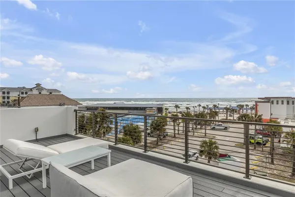 $3,300,000 | 202 South Atlantic Avenue, New Smyrna Beach, FL 32169