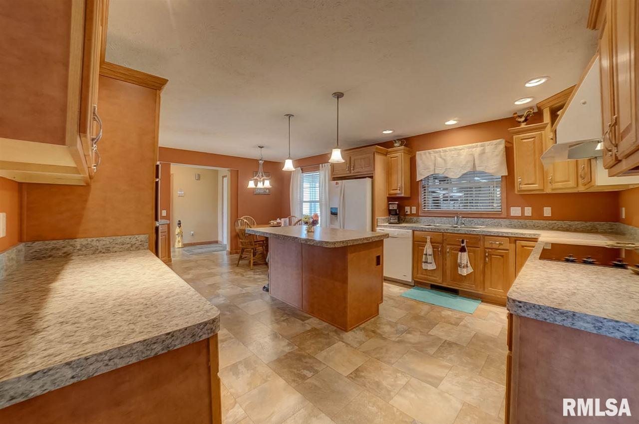 2800 Vía Rosso, Unit 508 Springfield, IL 62703 - Photo 13 of 29 Gallery Image 13