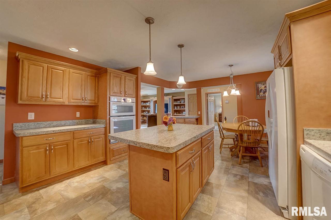 2800 Vía Rosso, Unit 508 Springfield, IL 62703 - Photo 14 of 29 Gallery Image 14