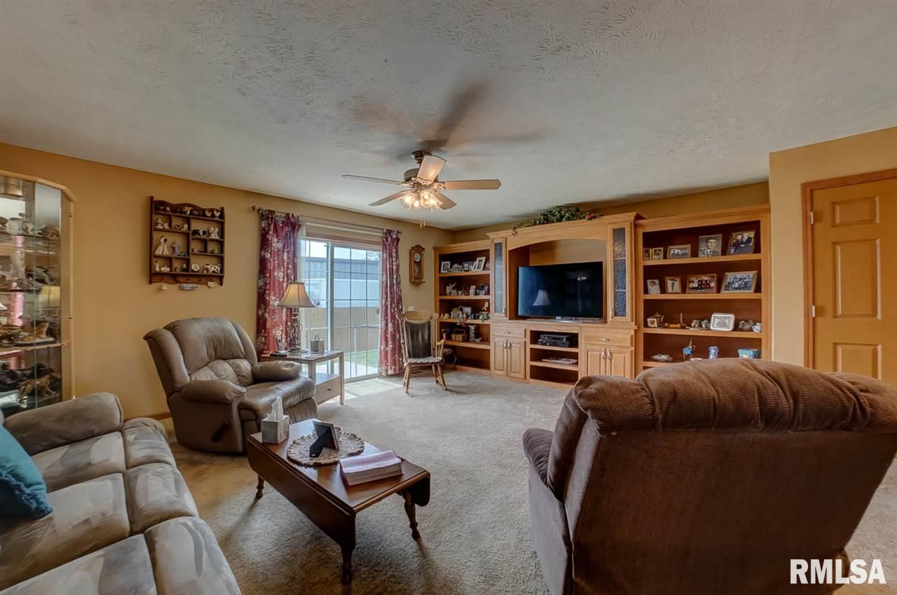 2800 Vía Rosso, Unit 508 Springfield, IL 62703 - Photo 5 of 29 Gallery Image 5