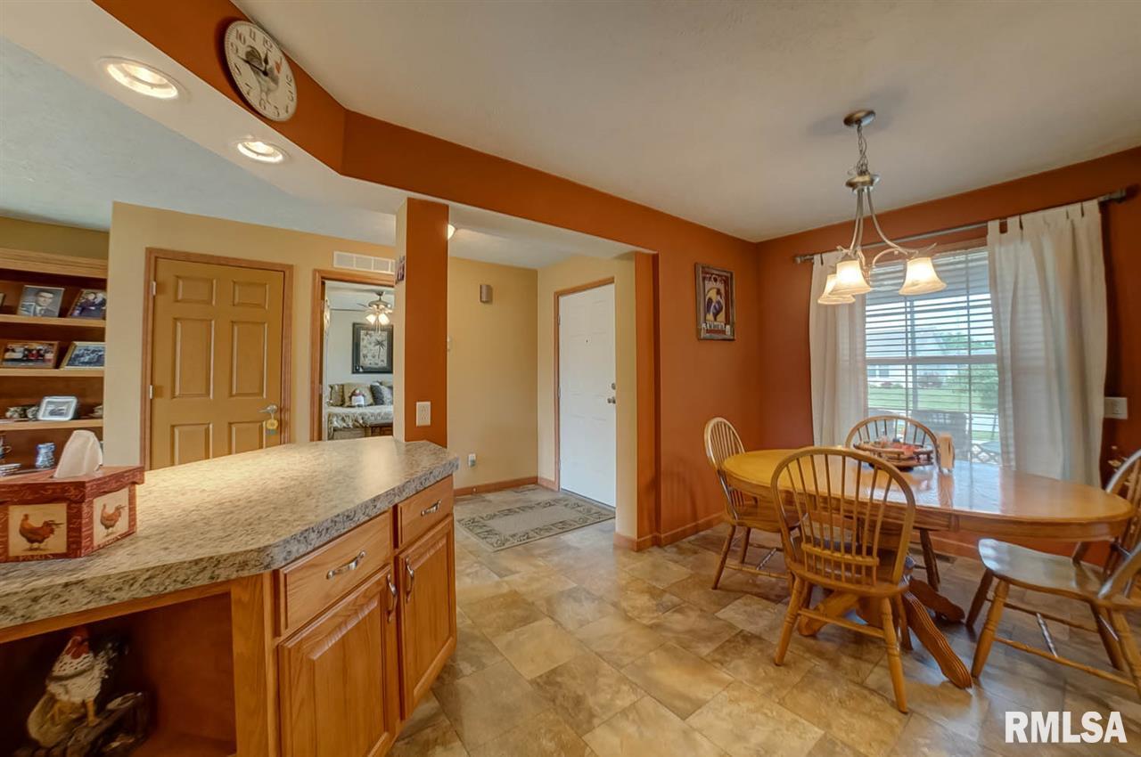 2800 Vía Rosso, Unit 508 Springfield, IL 62703 - Photo 9 of 29 Gallery Image 9
