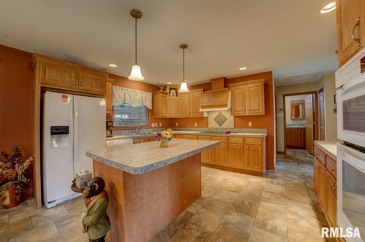 2800 Vía Rosso, Unit 508 Springfield, IL 62703 - Photo 10 of 29 Gallery Image 10