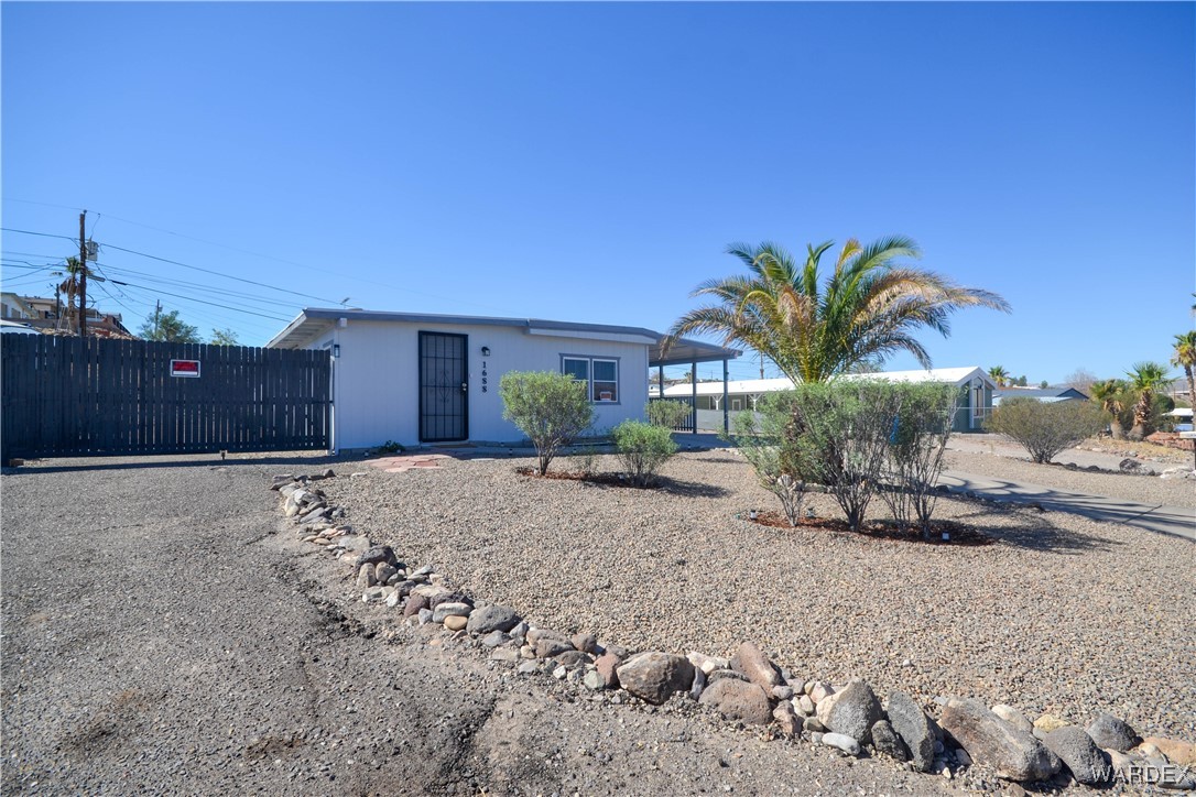 1688 Talc Road Bullhead City, AZ 86442 - Photo 4 of 39 Front of Structure