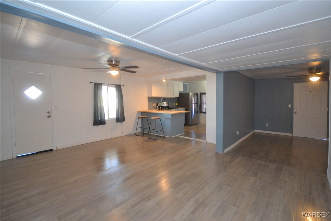1688 Talc Road Bullhead City, AZ 86442 - Photo 6 of 39 Living Room