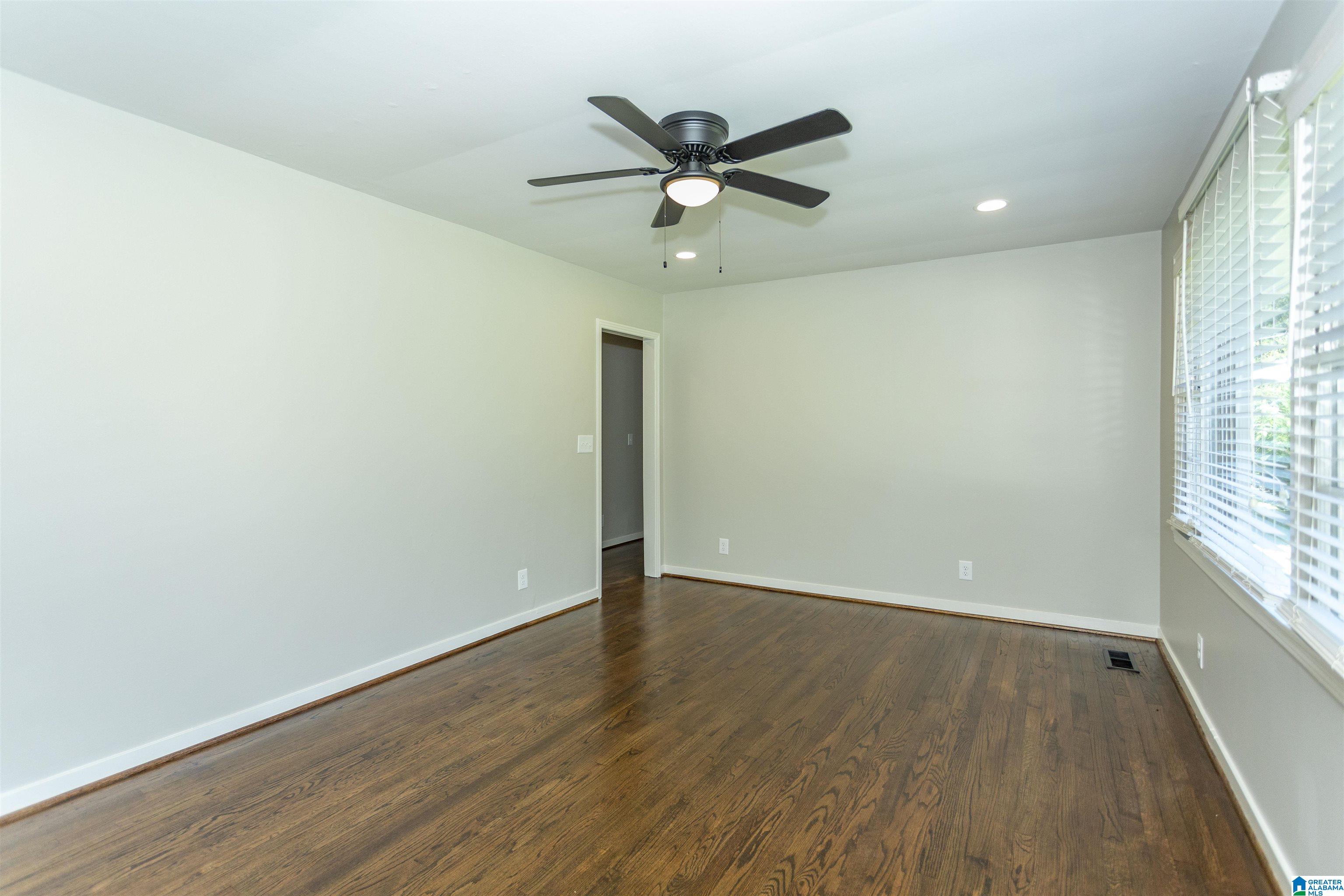 101 5th Place Pleasant Grove, AL 35127 - Photo 6 of 33