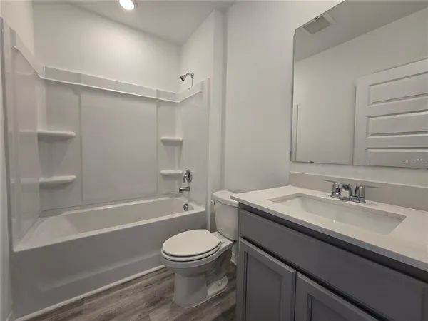 $2,300 | 8411 Madrid Street, Lakeland, FL 33810