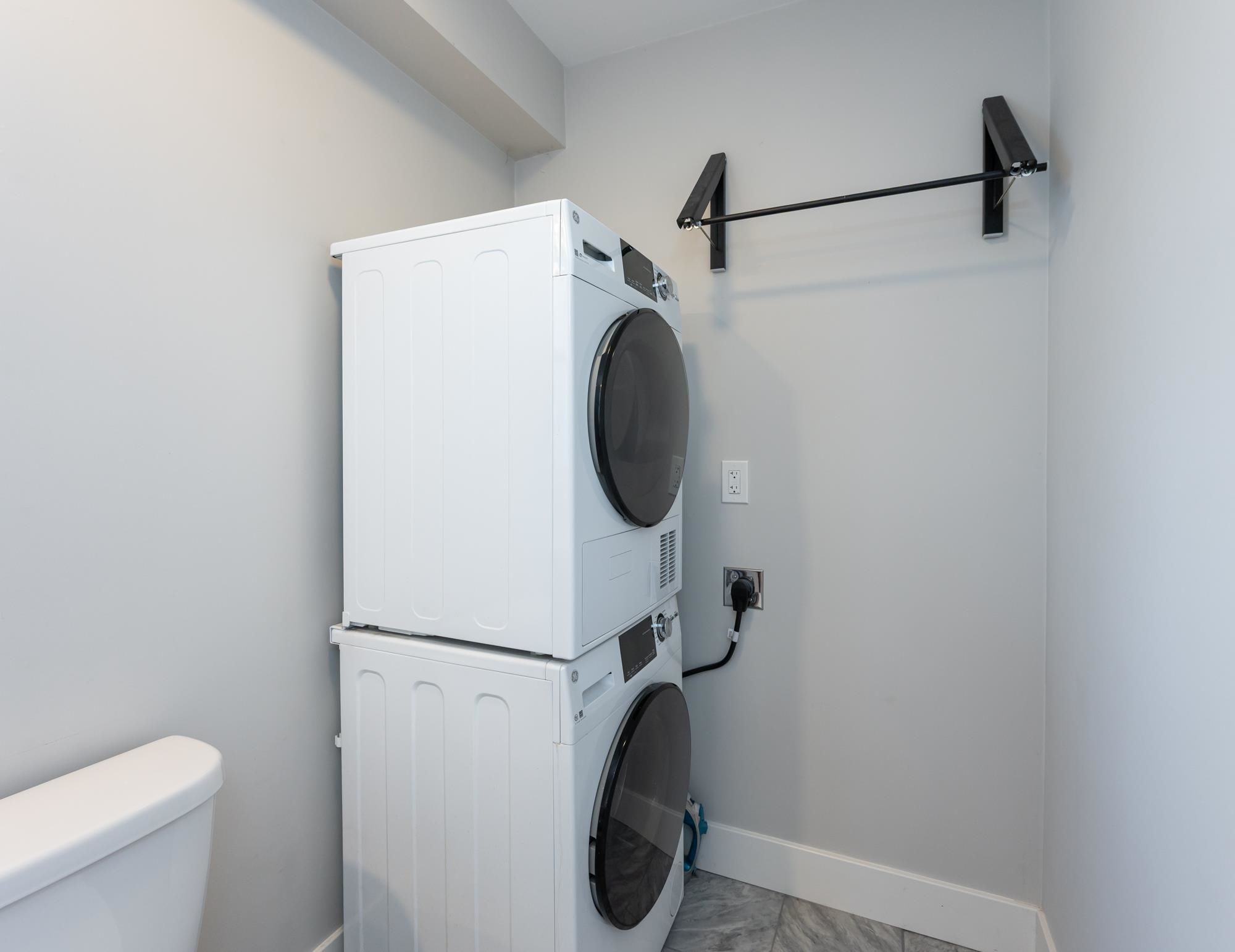 56 Maple Street, Unit C Hopkinton, NH 03229 - Photo 15 of 41