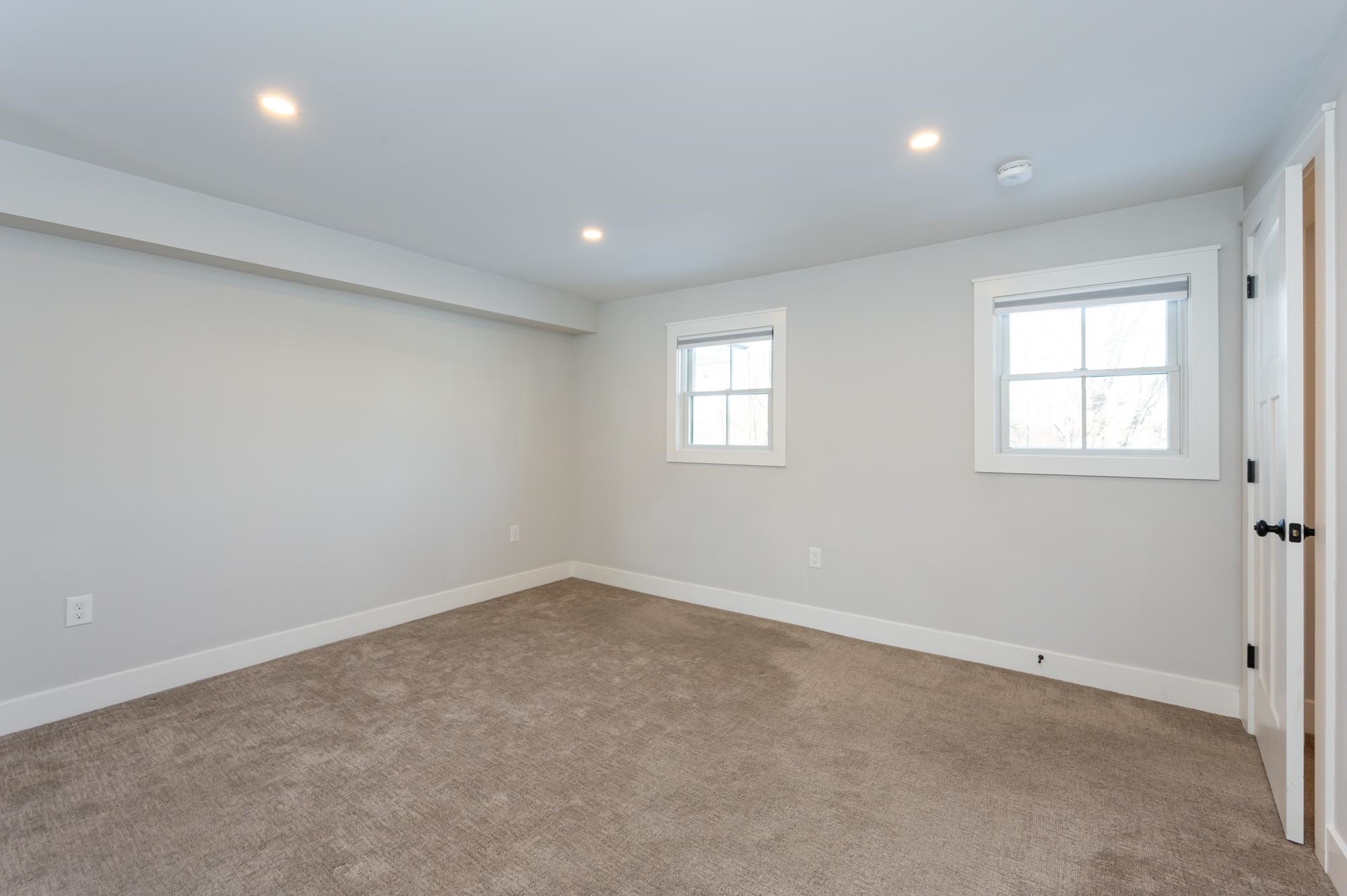 56 Maple Street, Unit C Hopkinton, NH 03229 - Photo 17 of 41