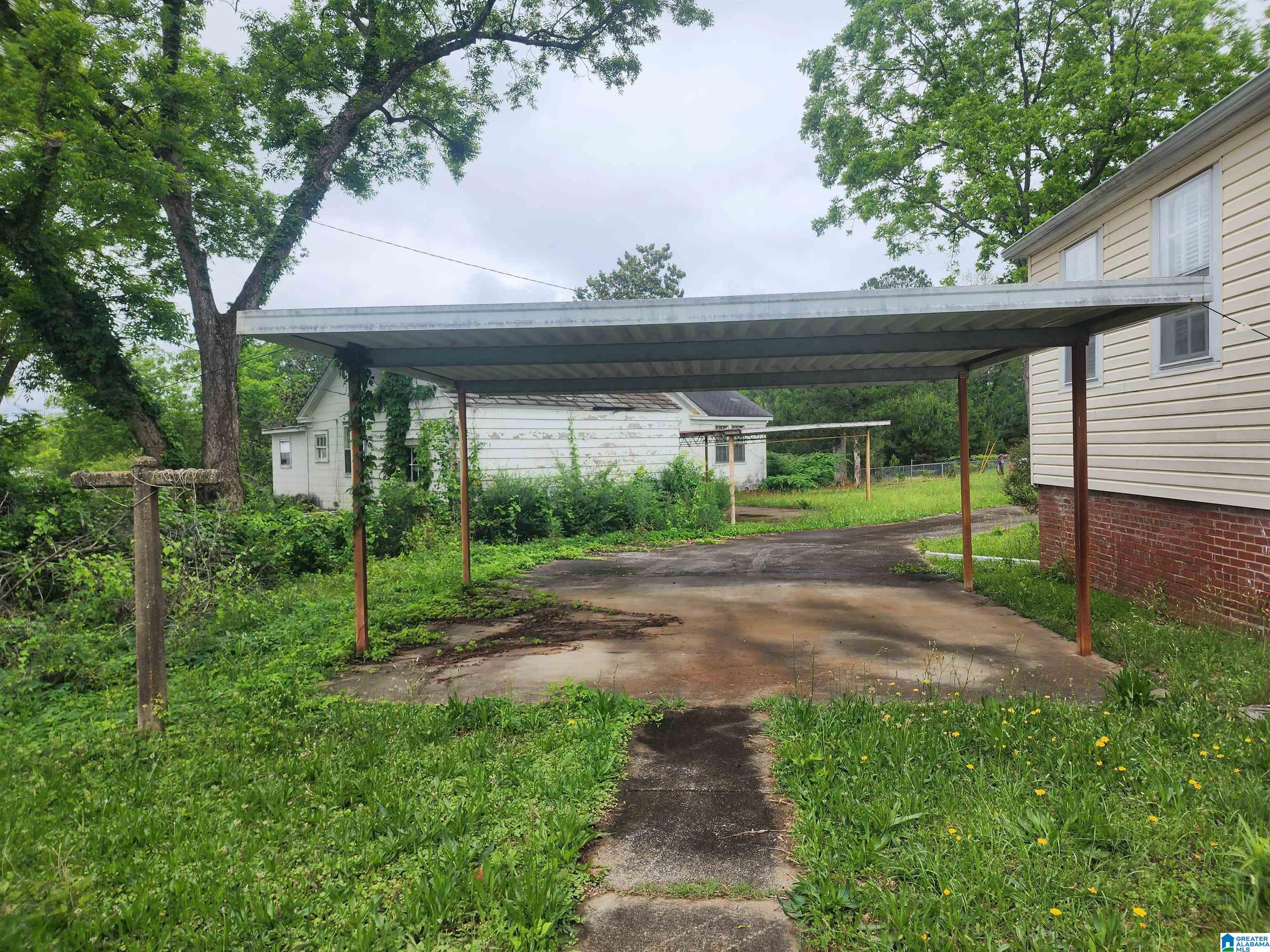 207 Alexander Street Talladega, AL 35160 - Photo 5 of 21