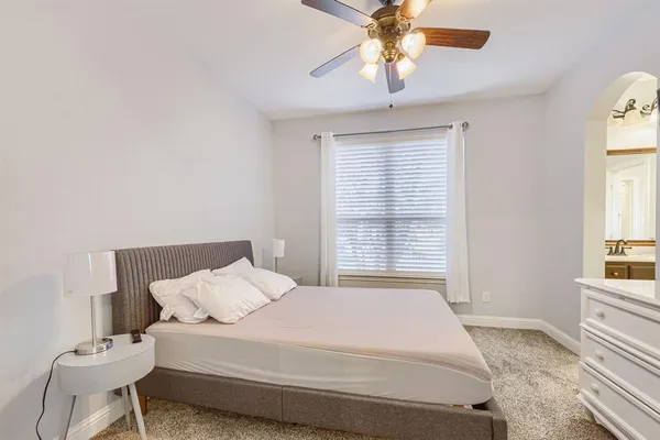 $2,800 | 5035 Venecia Way, Grand Prairie, TX 75052