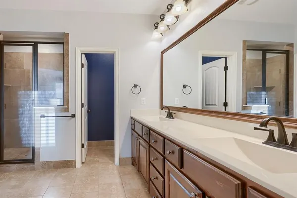 $2,700 | 5035 Venecia Way, Grand Prairie, TX 75052