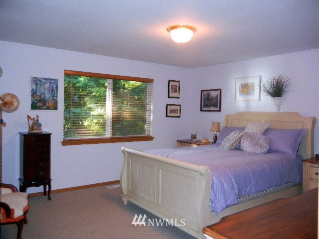 13627 Fagerud Road Southeast Olalla, WA 98359 - Photo 8 of 25 Gallery Image 8