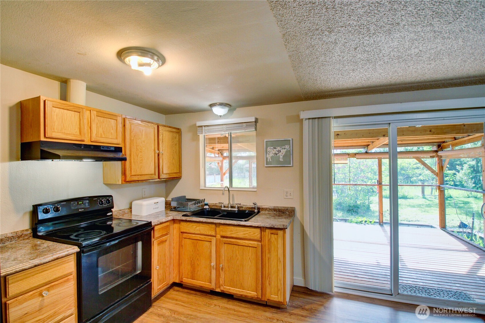 930 North Laventure Road Mount Vernon, WA 98273 - Photo 8 of 29