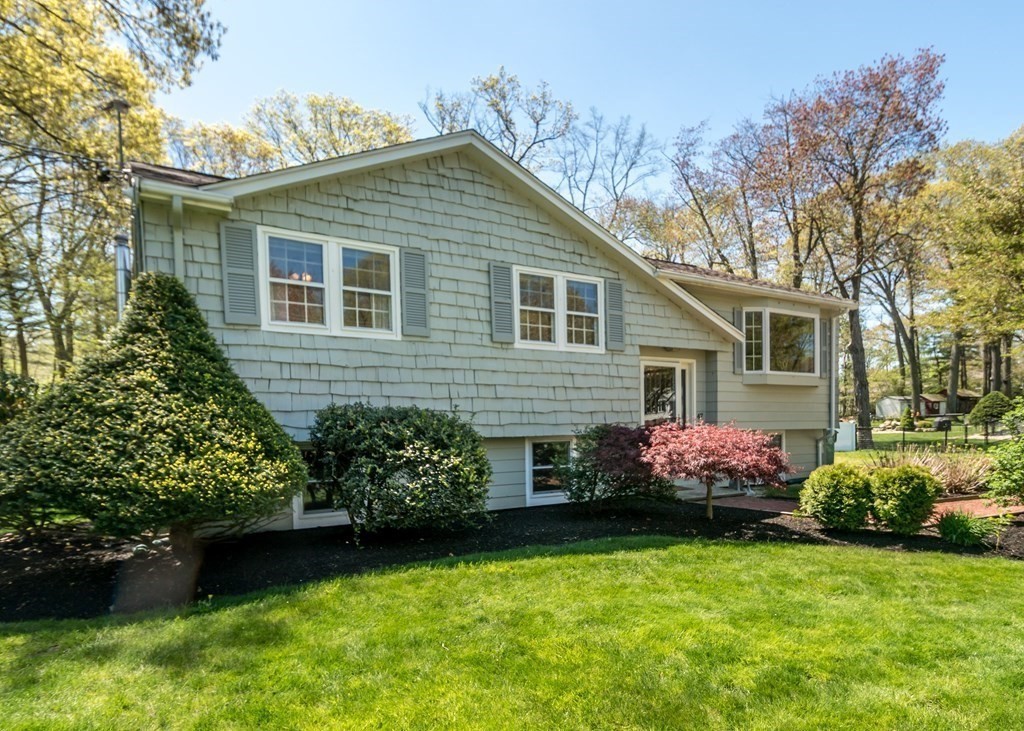 47 Tower Farm Road Billerica, MA 01821 - Photo 2 of 31