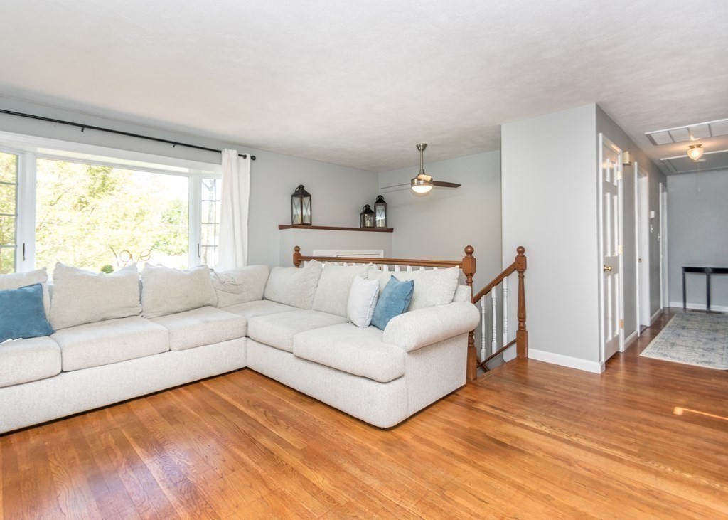 47 Tower Farm Road Billerica, MA 01821 - Photo 9 of 31