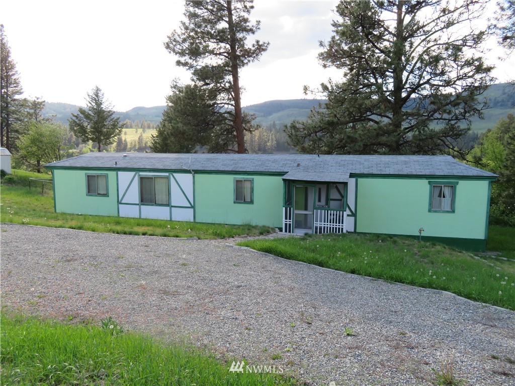 7 Bremner Lane Republic, WA 99166 - Photo 2 of 24