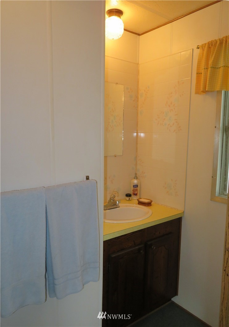 7 Bremner Lane Republic, WA 99166 - Photo 10 of 24