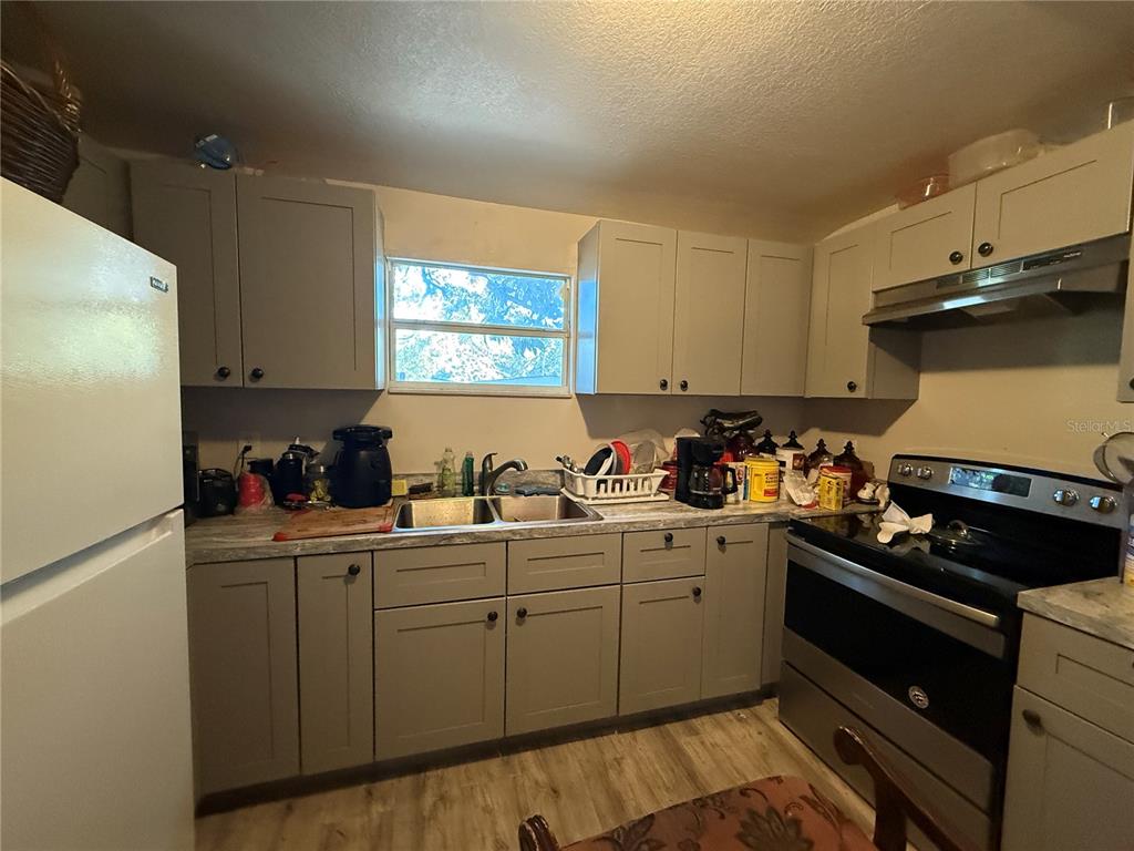 1008 West Grace Street Tampa, FL 33607 - Photo 3 of 15