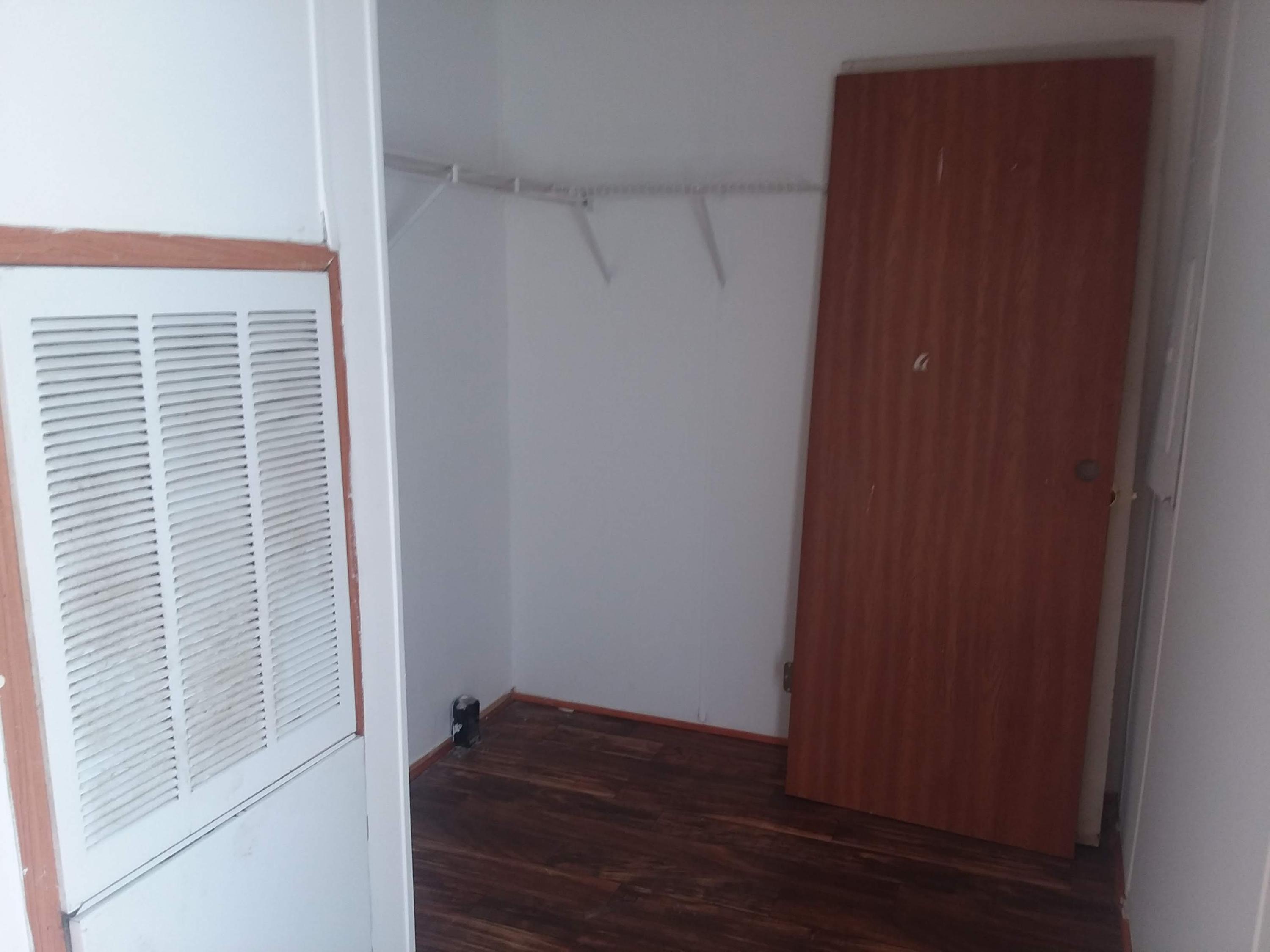 937 Ridgeview Road Maryville, TN 37801 - Photo 14 of 22 Laundry area