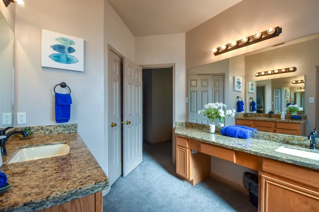 $9,500 | 10102 White Oak Trail Lane, Houston, TX 77064