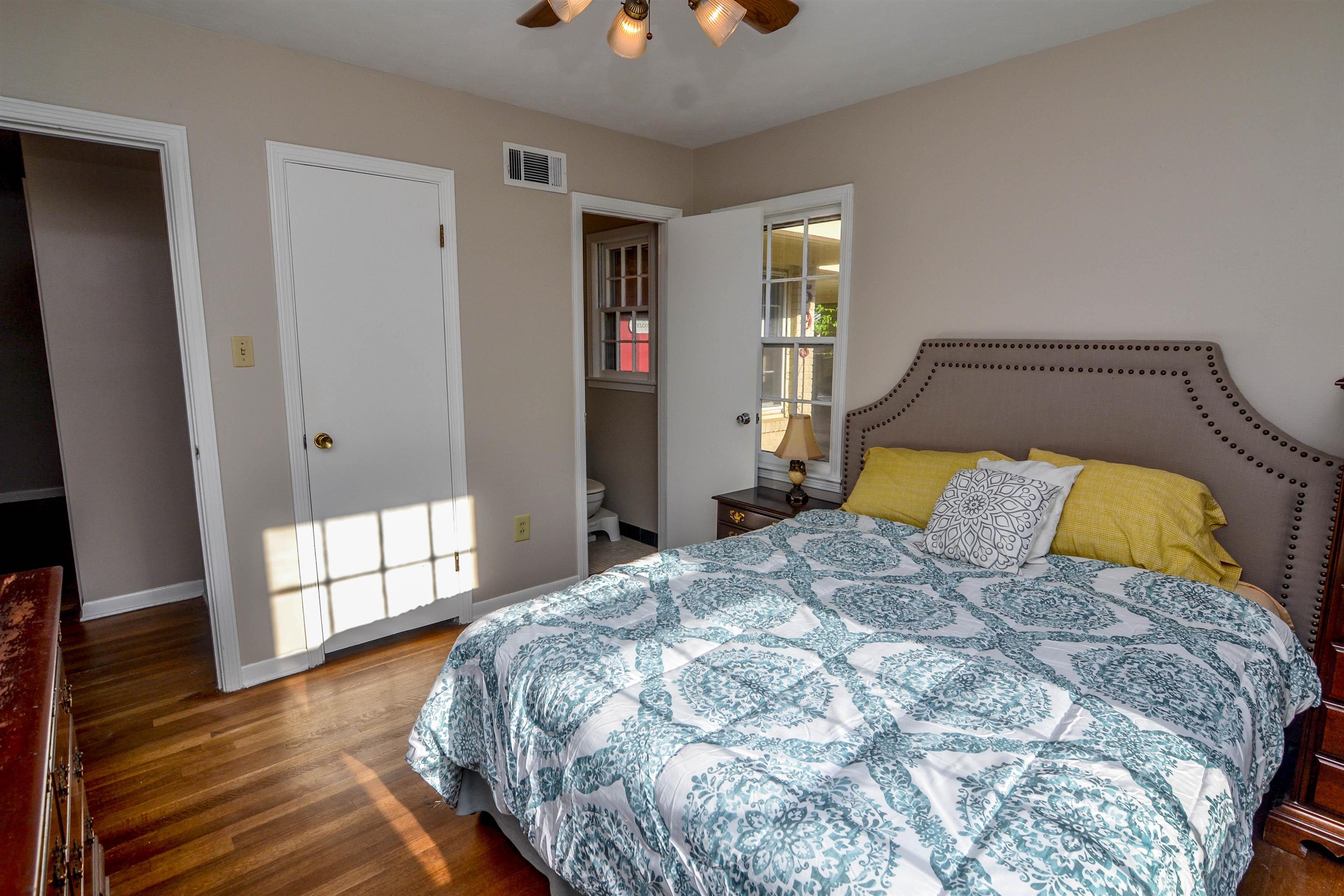 598 North Oak Grove Road Memphis, TN 38120 - Photo 12 of 19 Gallery Image 12