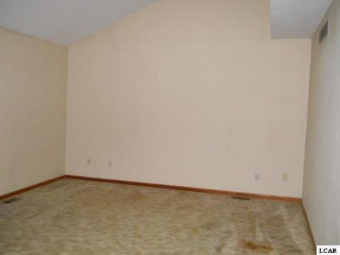 3570 Wells Road Petersburg, MI 49270 - Photo 10 of 15 20104770-9.JPG